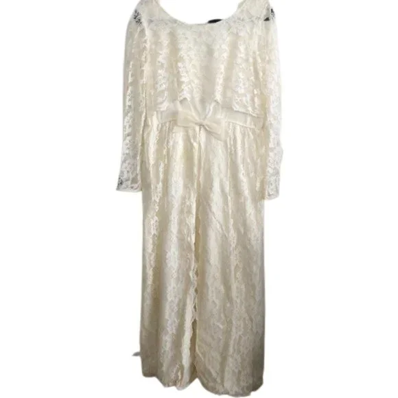 Vintage | Dresses | Vintage Cream Lace Wedding Dress Size Small | Poshmark